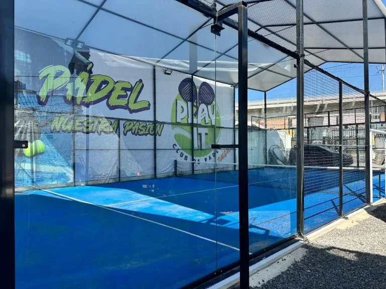play it club de padel p52 0168 1 768x576